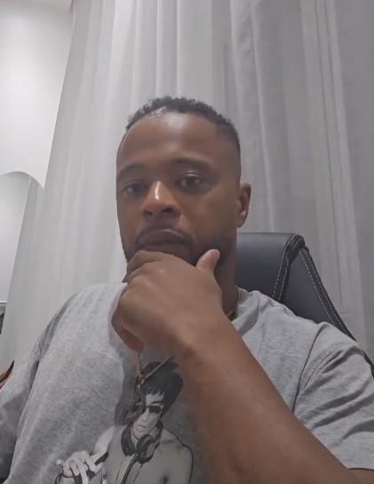 九游体育-埃弗拉：我爱阿森纳，但他们每年都像“播种”时被拽住命根子